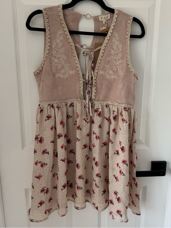 POL Tops - POL NWT Pink Tunic Boho Tie Front Lace Trim Suede Floral Embroidered